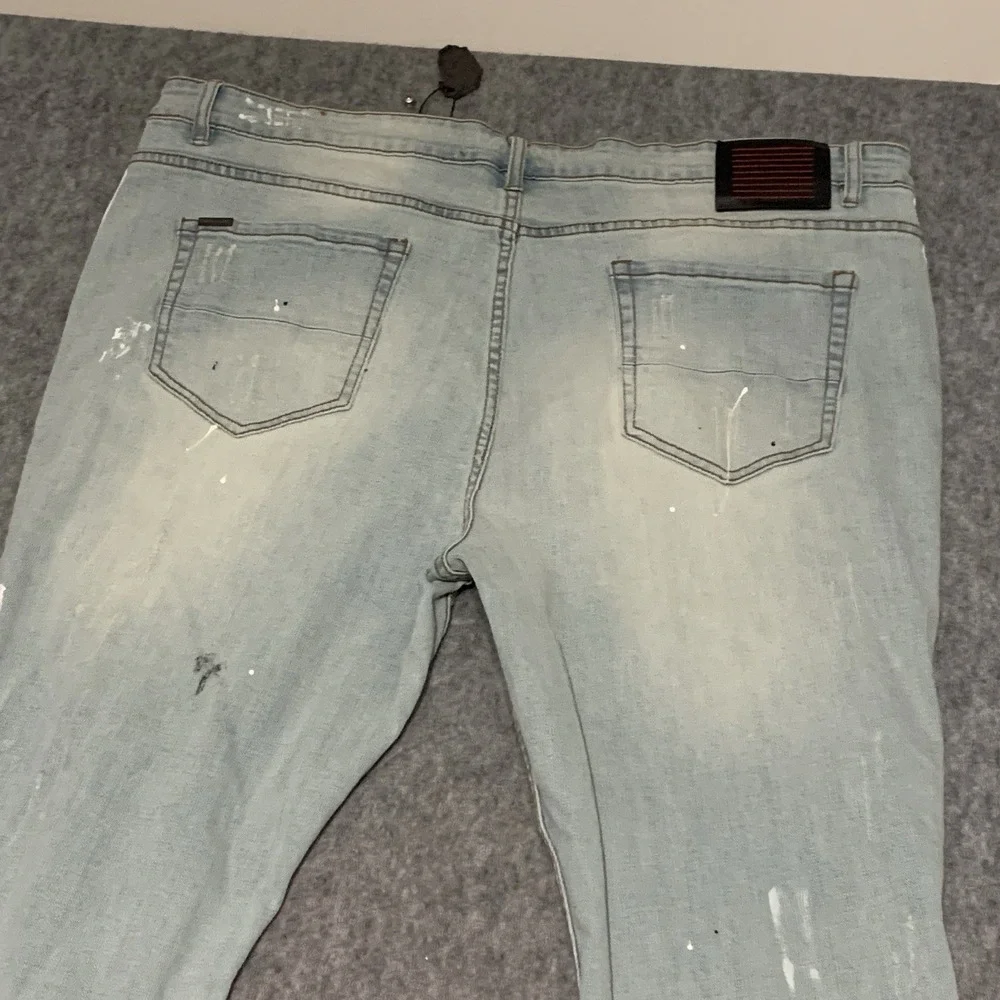 NWT Serenede Jeans Men's 44x31 Distressed Paint Splatter White Black Stripe